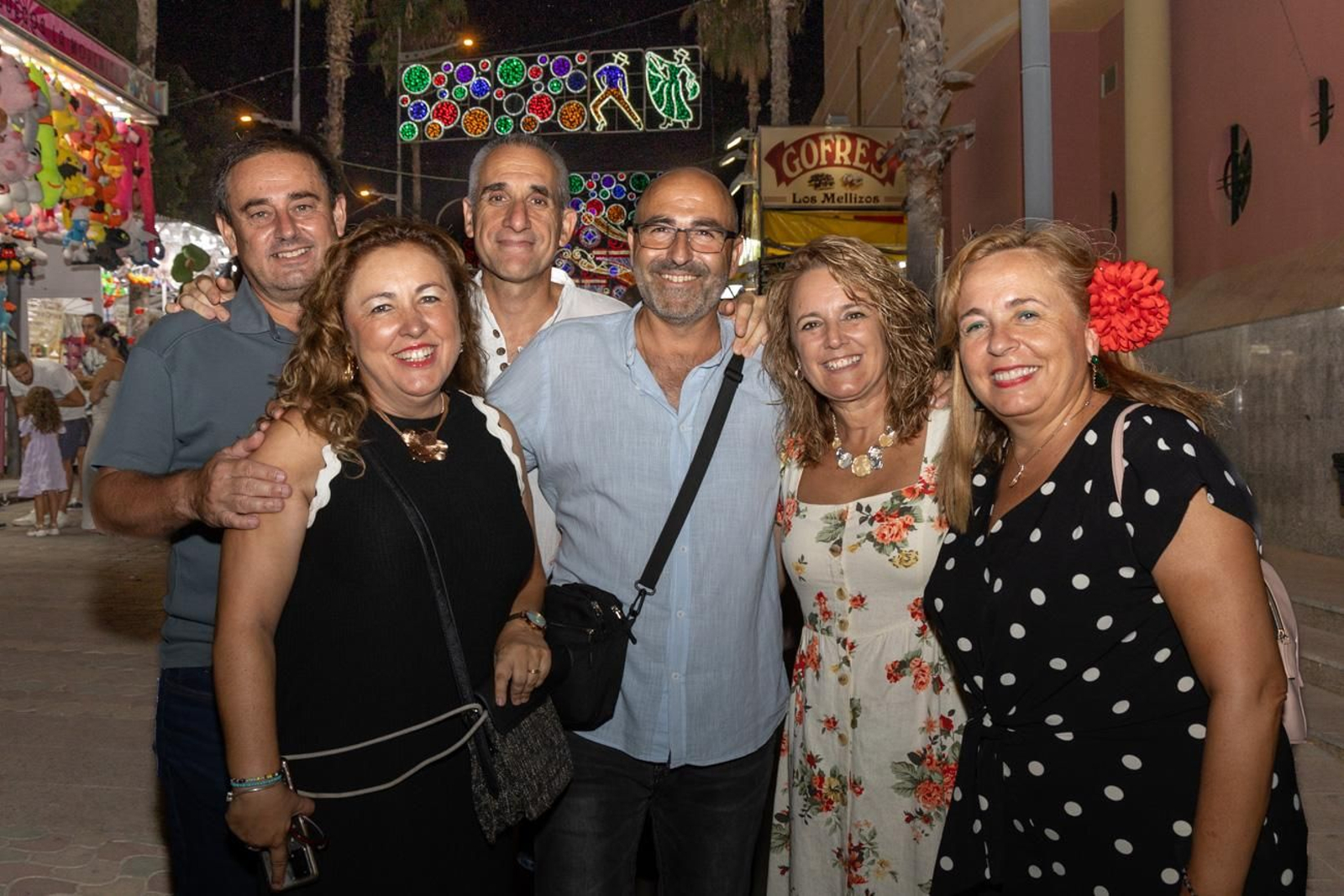 Pasacalles inaugural, fuegos artificiales e iluminación de la portada de feria y del recinto ferial de la Feria de San Bartolomé en Martos