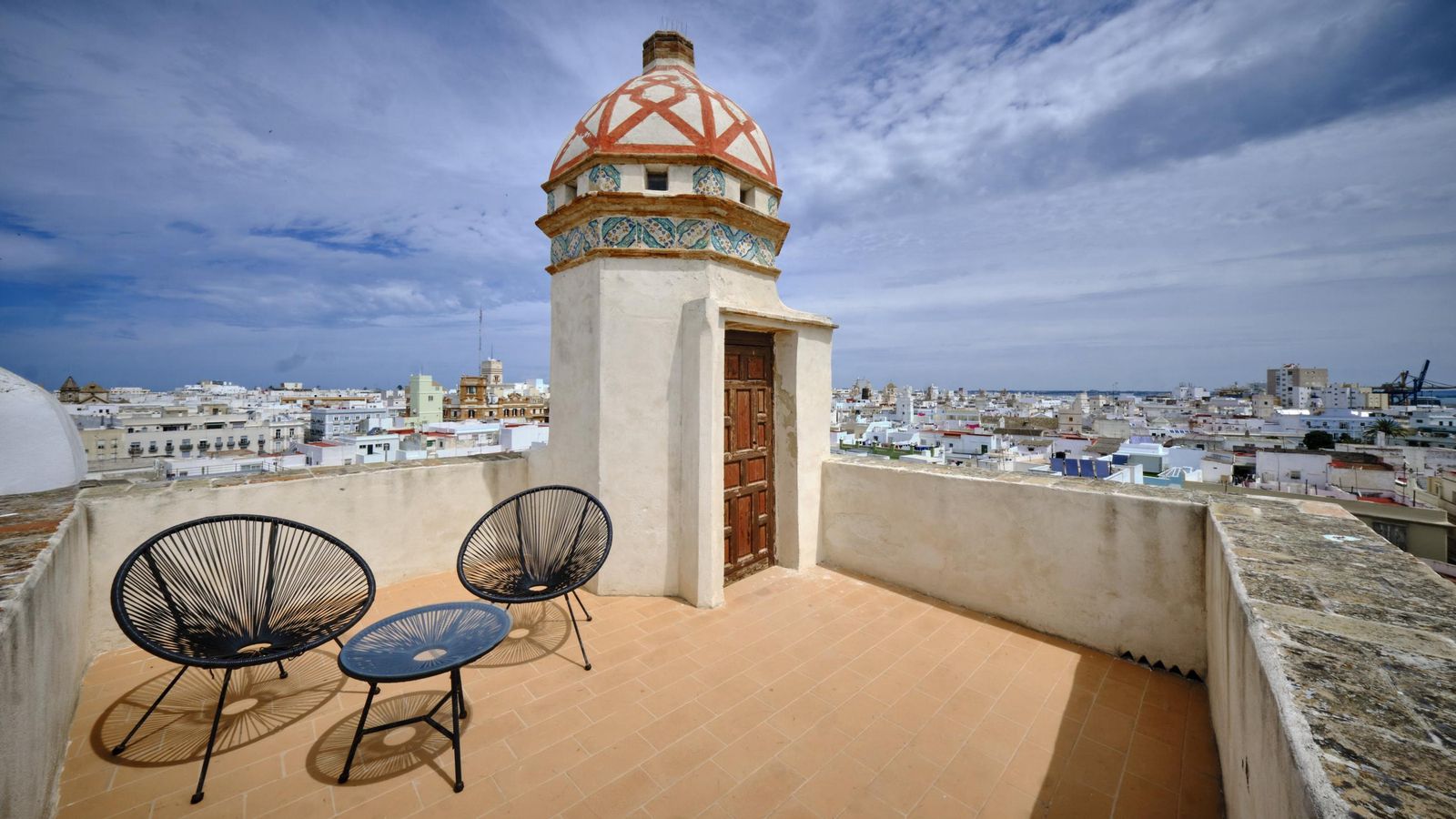 El hotel boutique El Duende de Cadiz cuenta con unas vistas privilegiadas del casco histórico de la ciudad