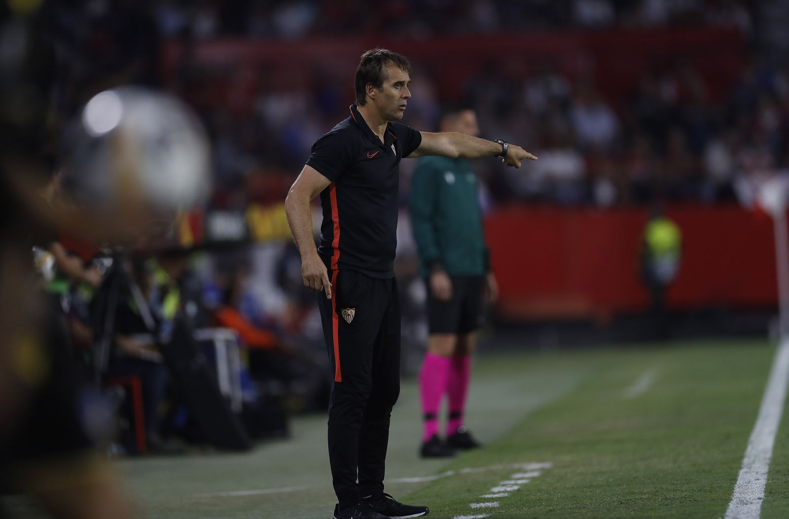 Las fotos del Sevilla-Apoel