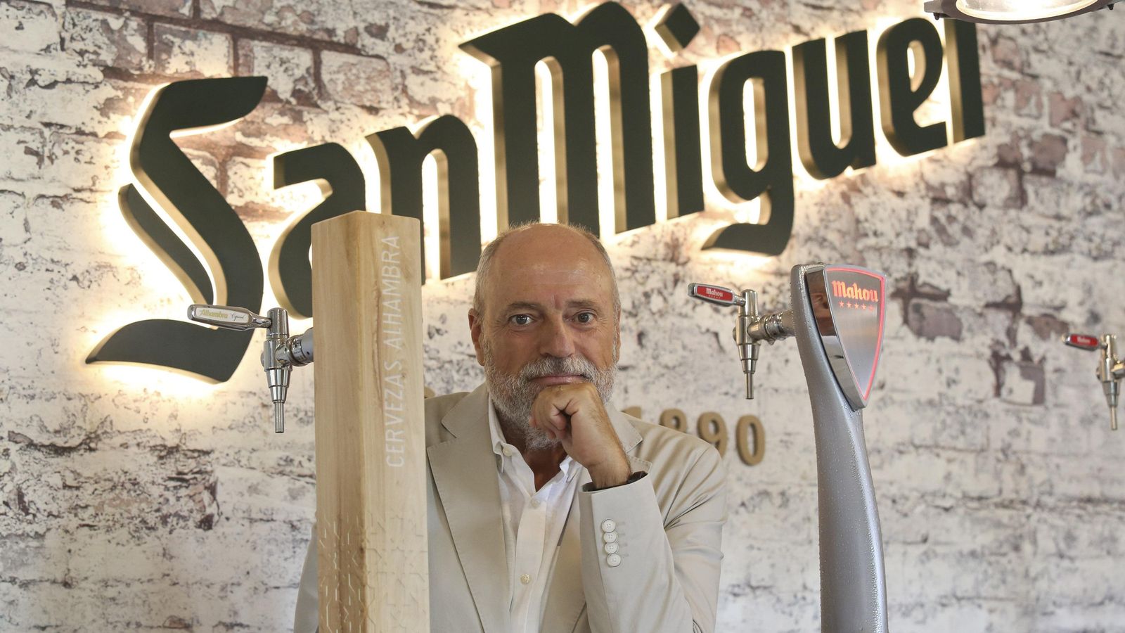 José Manuel Huesa en la fábrica malagueña de Mahou-San Miguel.