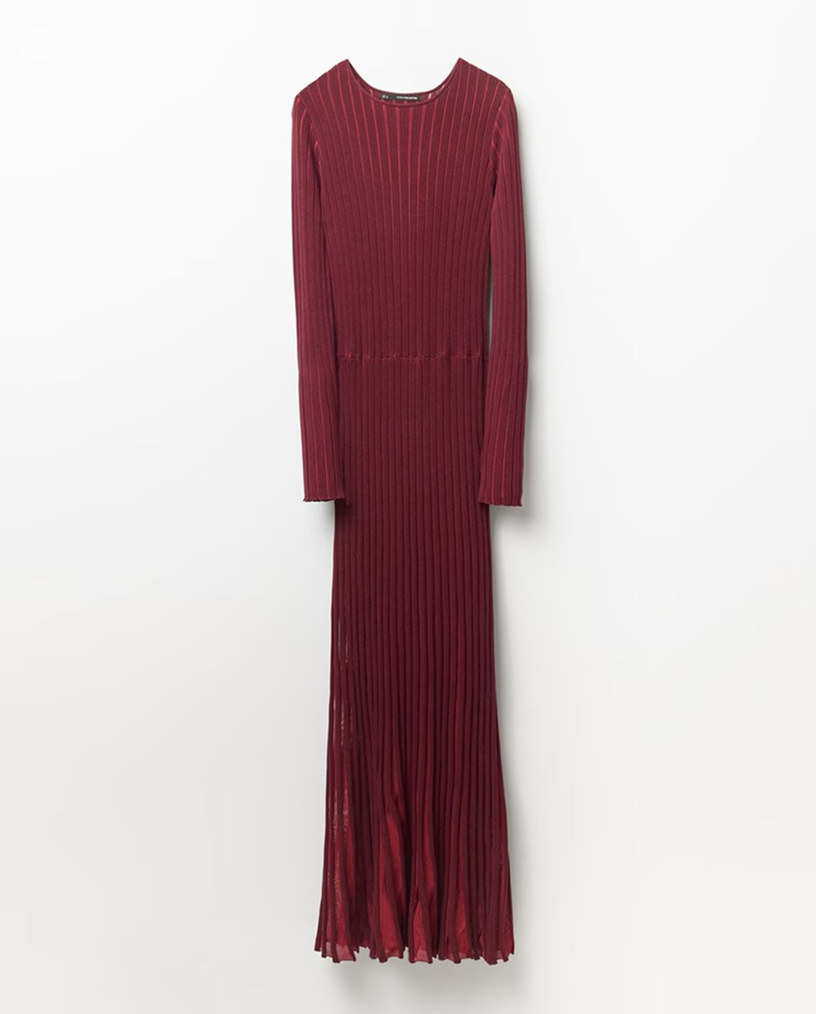 Vestido con pliegues de Sfera.