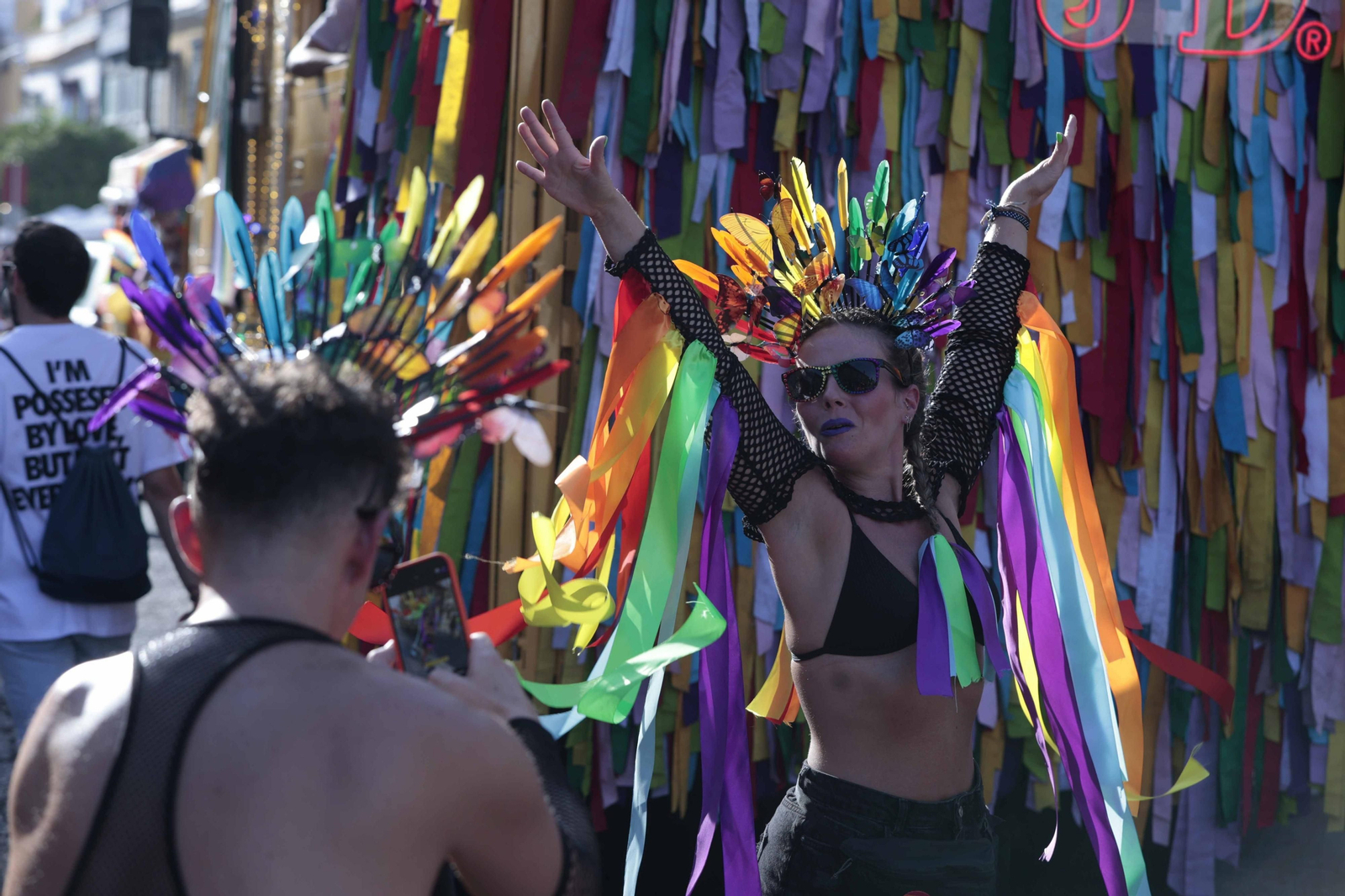 Las imágenes de la cabalgata del Orgullo LGTBI en Sevilla