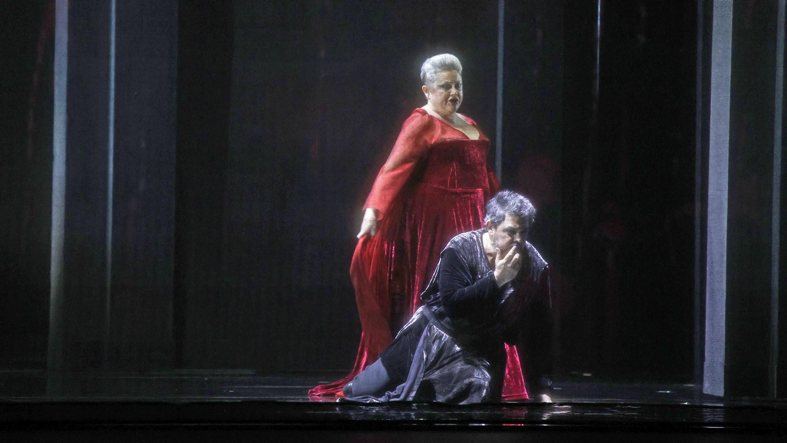 Imágenes de la ópera Macbeth en el Teatro Villamarta de Jerez