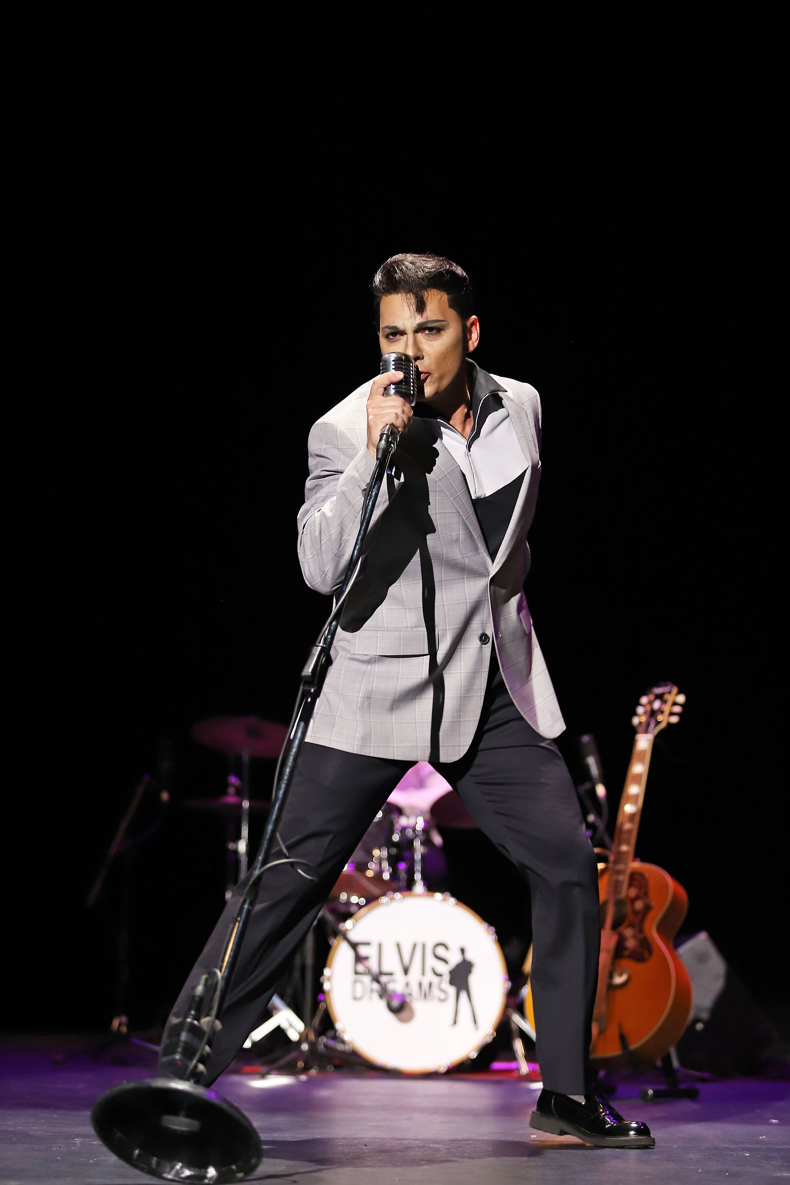 Imágenes del concierto 'Elvis Dreams' en la Casa Colón de Huelva