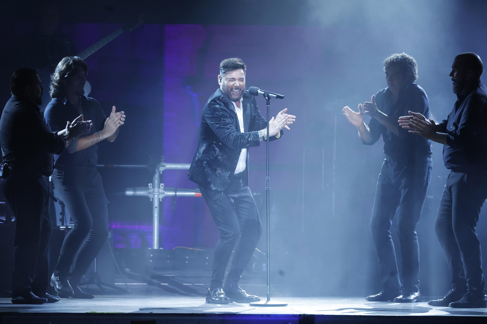 Las Imágenes del concierto de Miguel Poveda en Sevilla