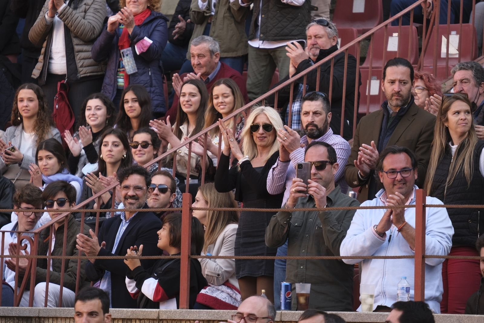 La becerrada en la plaza de toros de Córdoba en homenaje a la afición, en fotografías