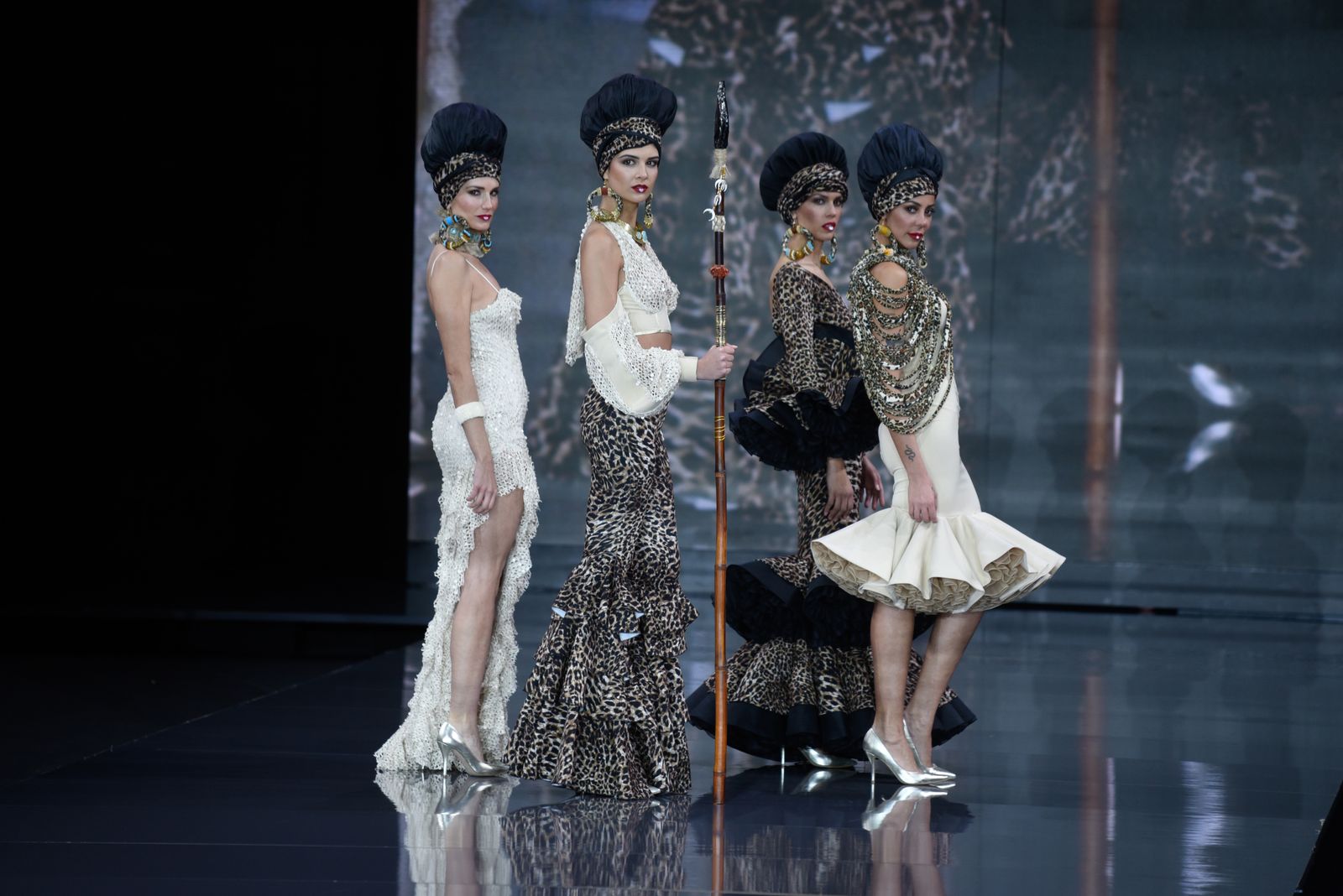 El desfile de Sergy & Tapiju en SIMOF 2023, todas las fotos