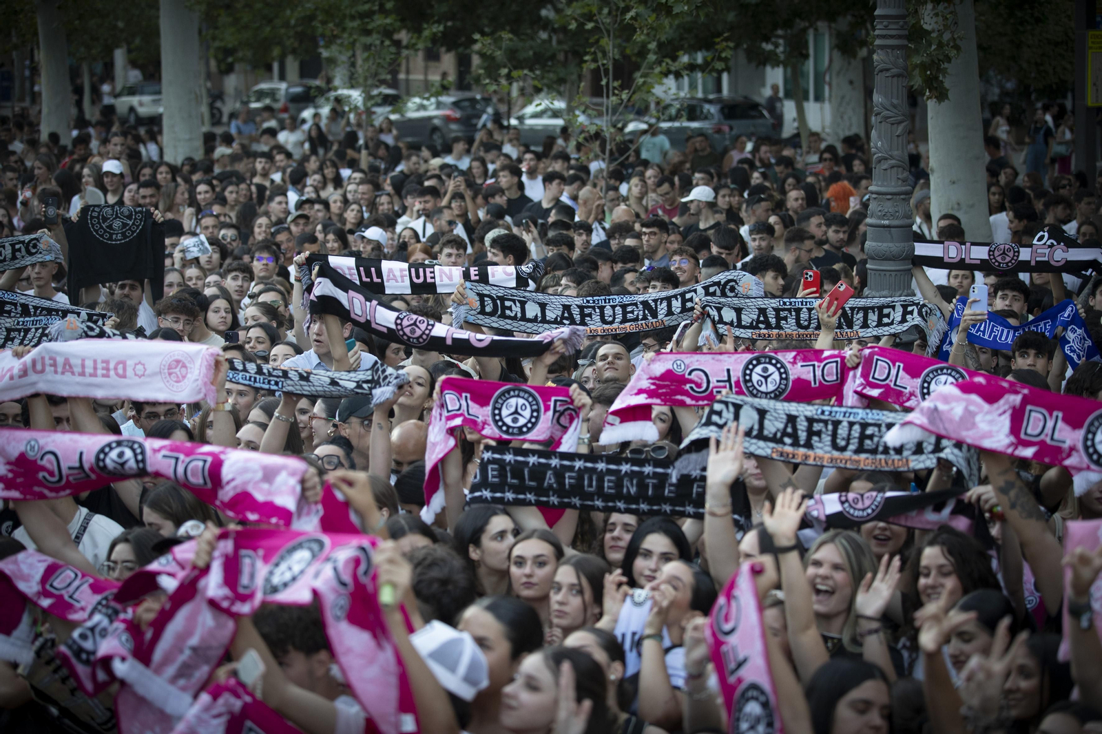 Así fue el concierto de Dellafuente en Granada para presentar su disco