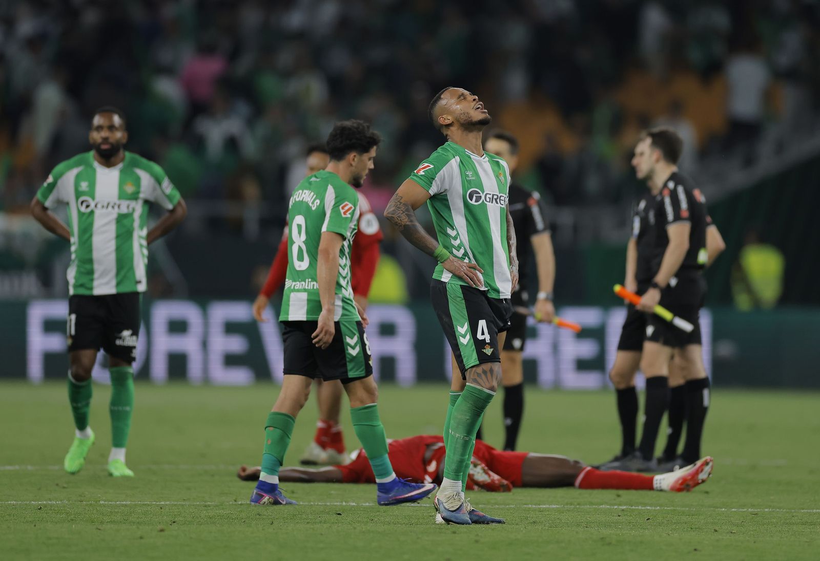 Natan se lamenta al final del encuentro.