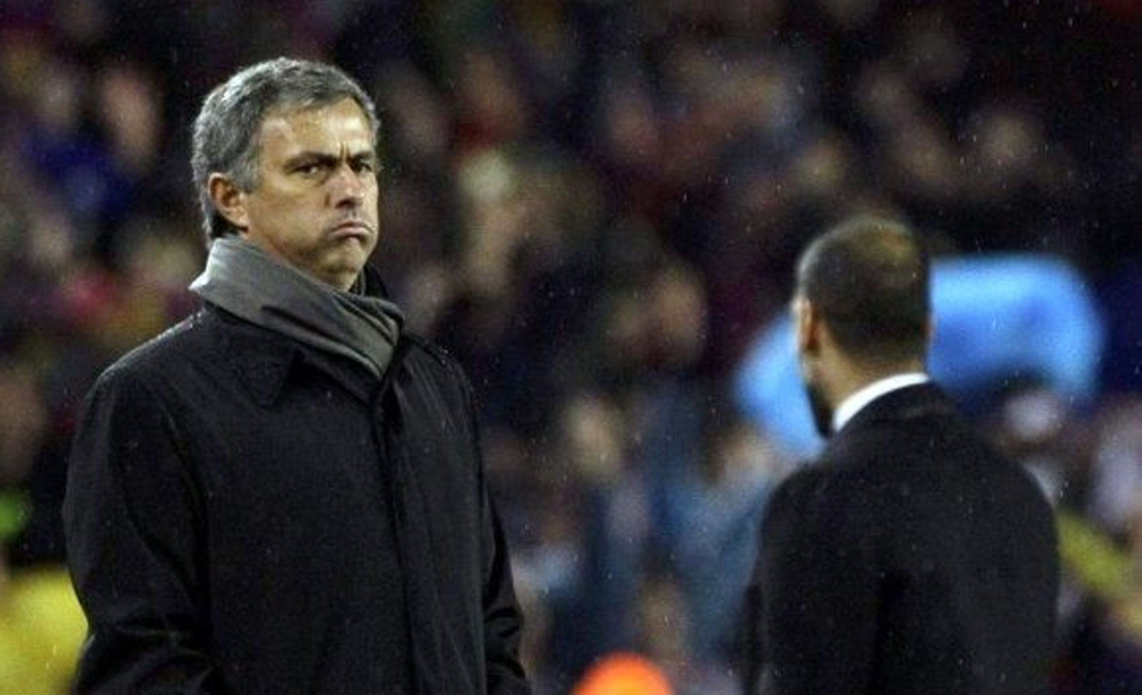 Mourinho, sancionado con un partido en Europa por las 'autoexpulsiones'