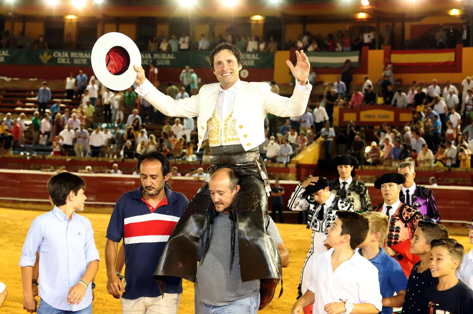 Imágenes de Andrés Romero y Diego Ventura en el rejoneo de la Plaza de Toros La Merced