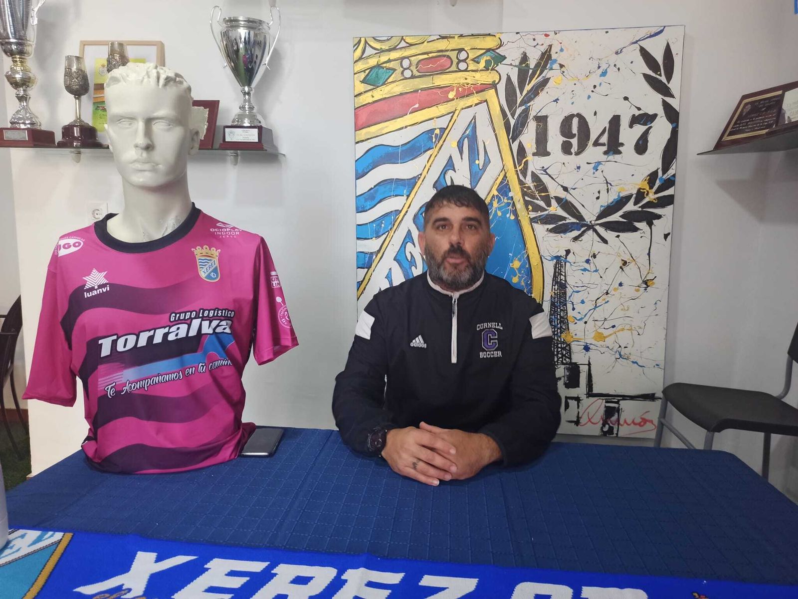 Emilio Fajardo advierte del peligro de un Tomares que está en un gran momento.