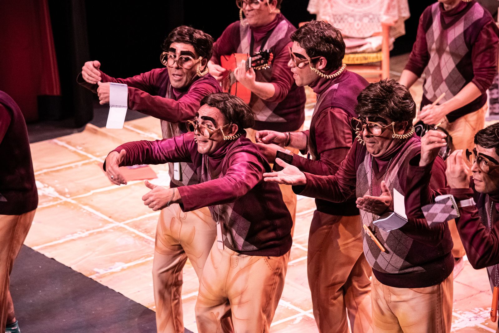 Imágenes de la murga Carmelo "El Wikipedia"