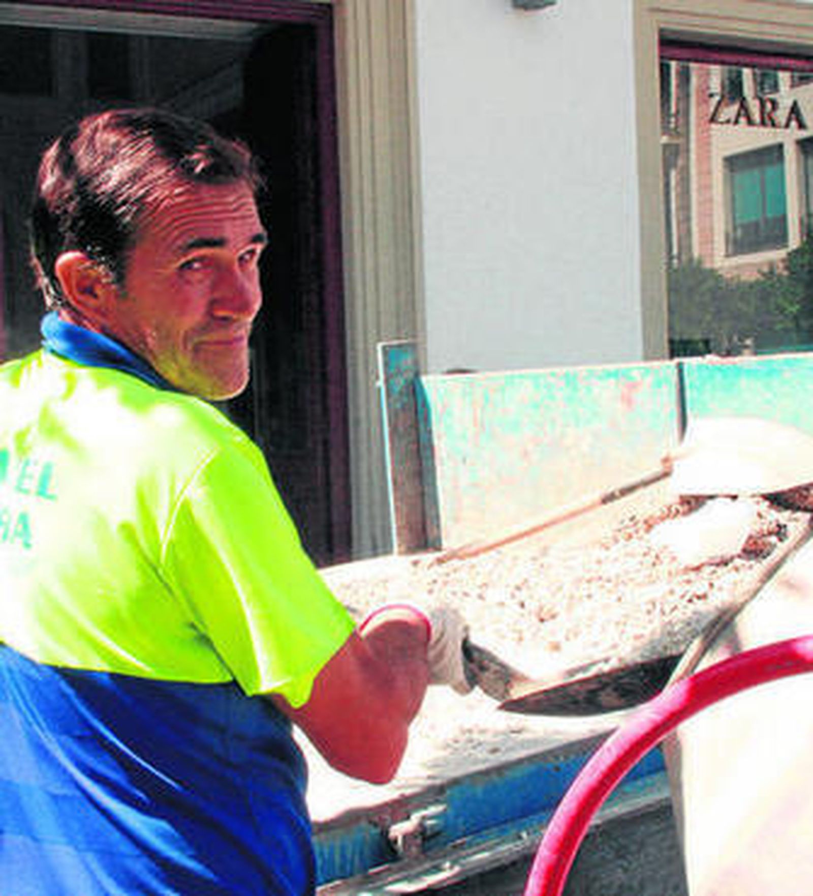 "El servicio está desierto. Falta una empresa solvente"