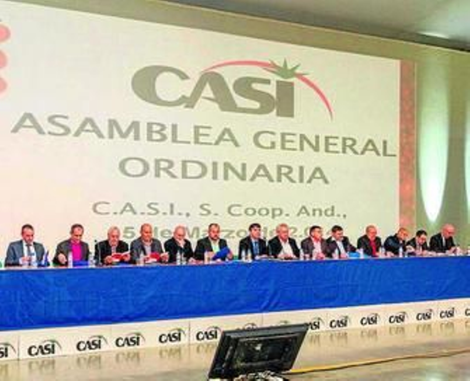 La asambla que celebró CASI el 15 de marzo revocó al actual consejo rector.