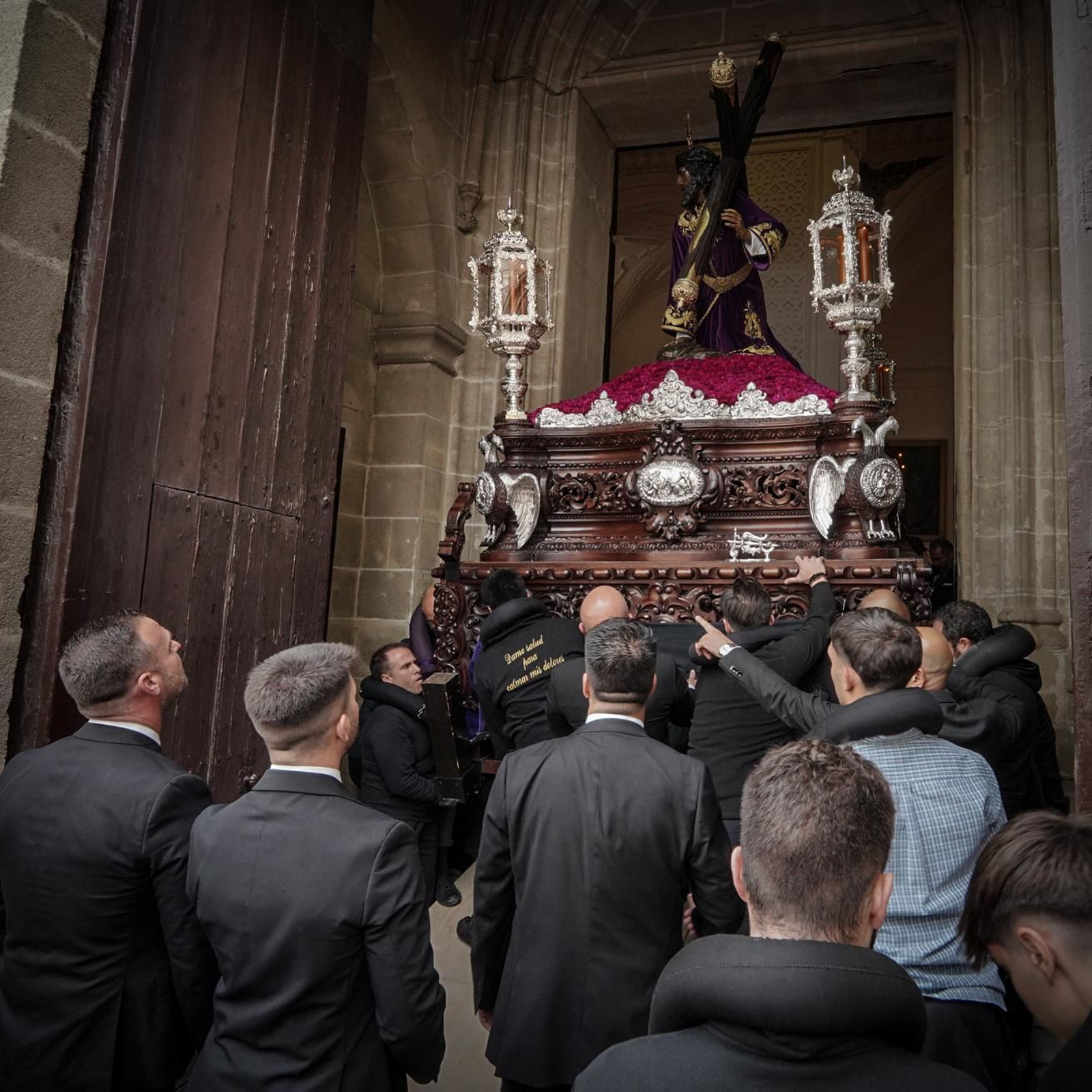 La Hermandad de la Tres Caídas en imágenes