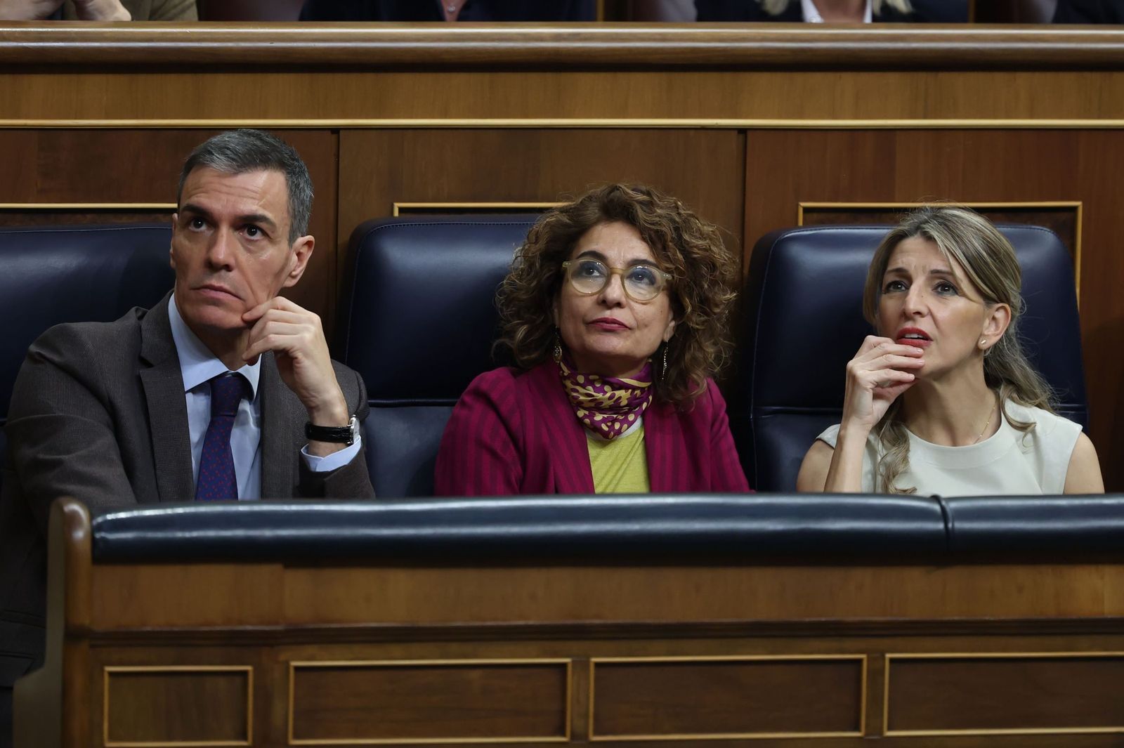 El presidente del Gobierno, Pedro Sánchez, y las vicepresidentas María Jesús Montero y Yolanda Díaz.