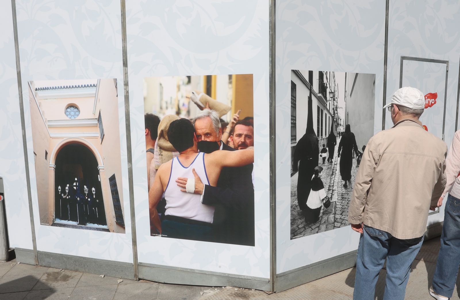 Vinilos en los palcos de la Plaza de San Francisco