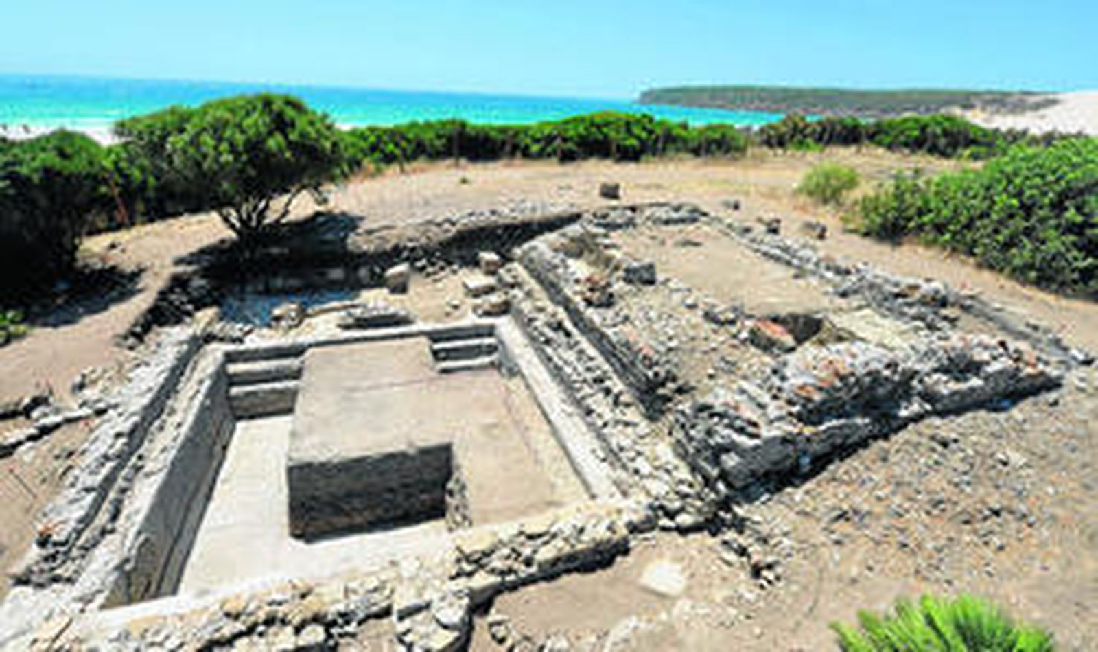 Hallan en Baelo un conjunto termal marítimo y una zona urbana externa