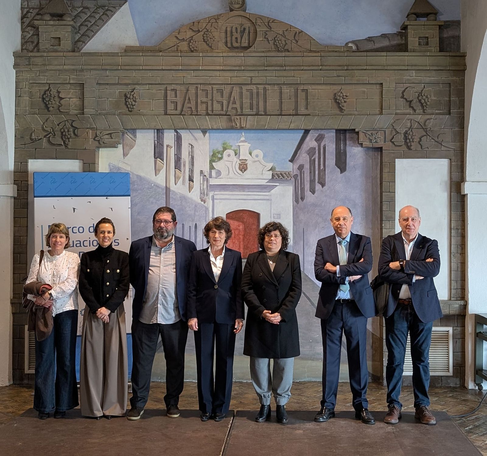Asistentes a la presentación del proyecto VitiAqua en Bodegas Barbadillo.