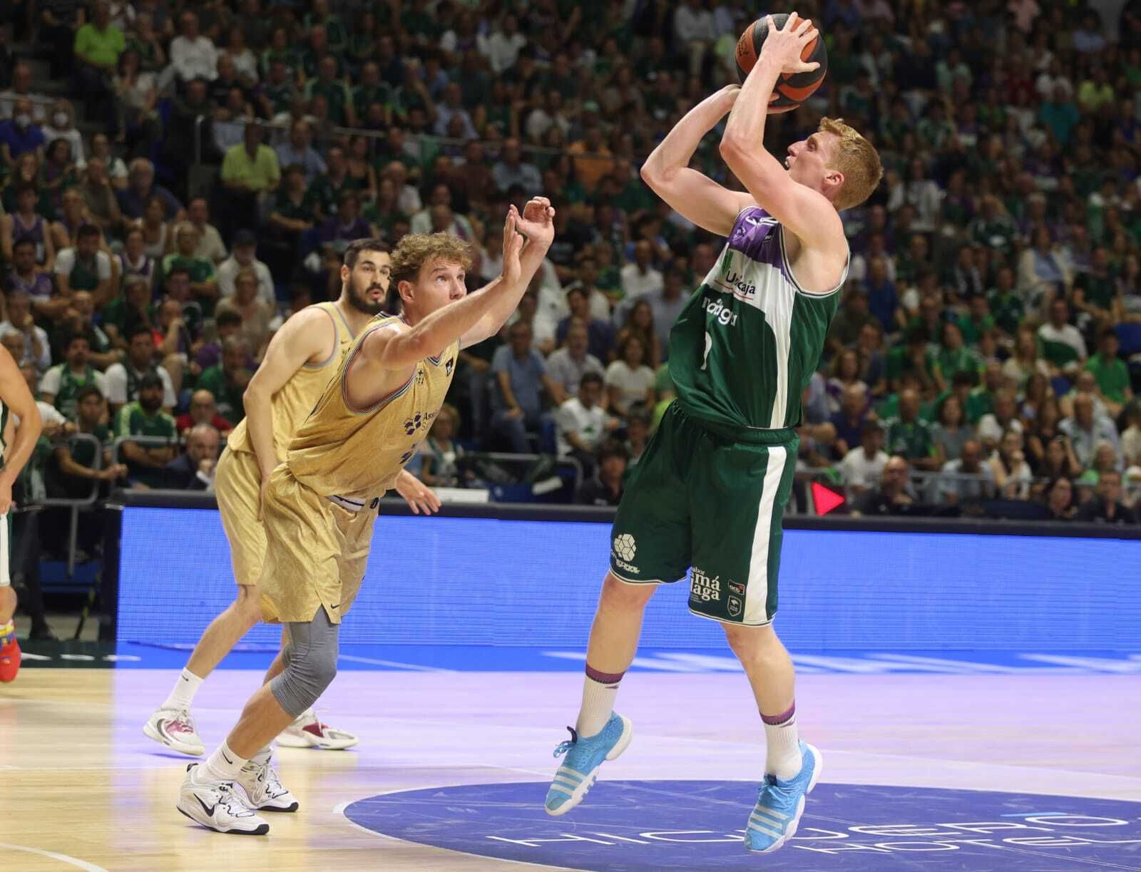 El Unicaja-Barcelona, en fotos