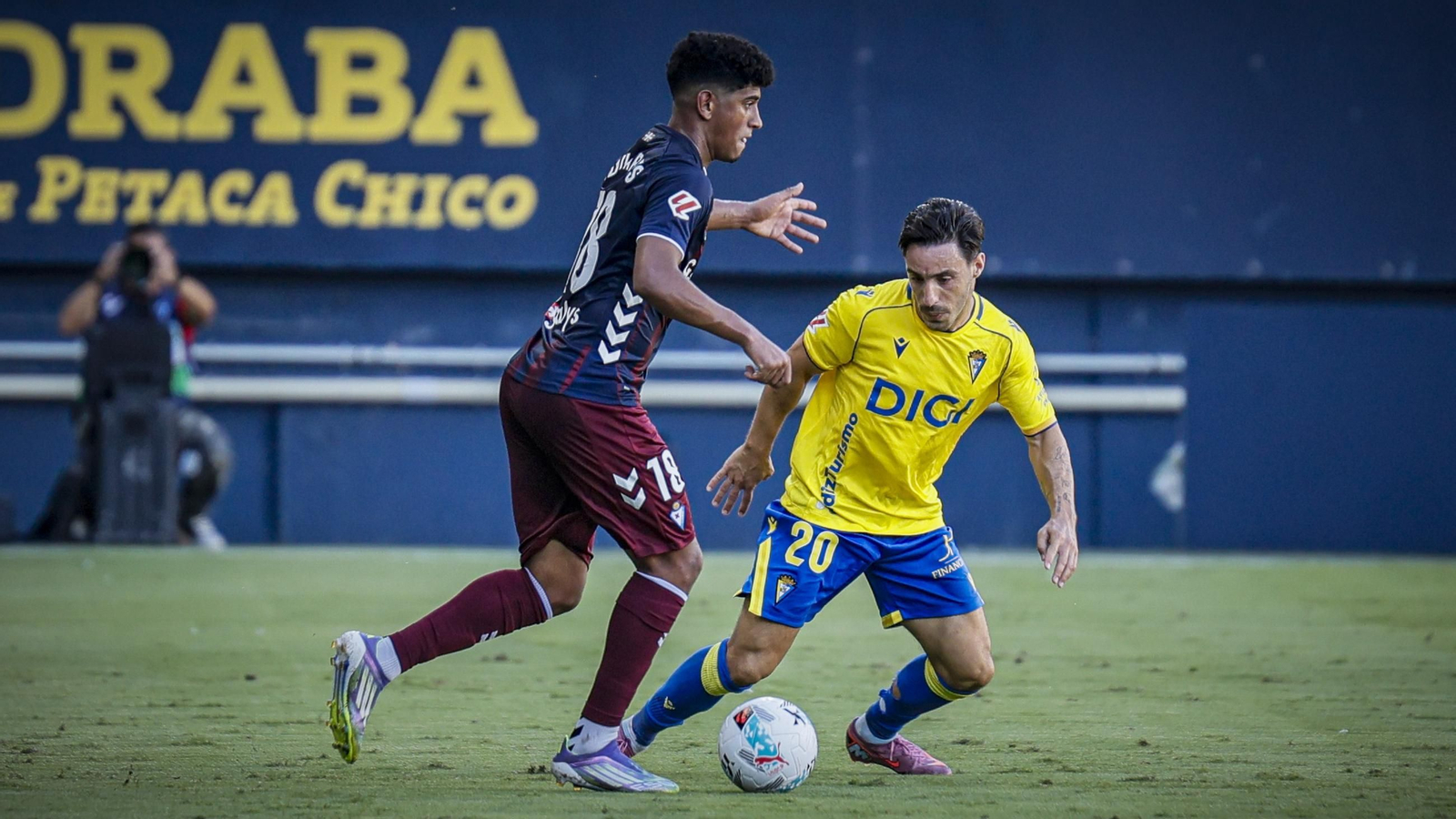 Búscate entre las fotos del partido Cádiz CF - SD Eibar