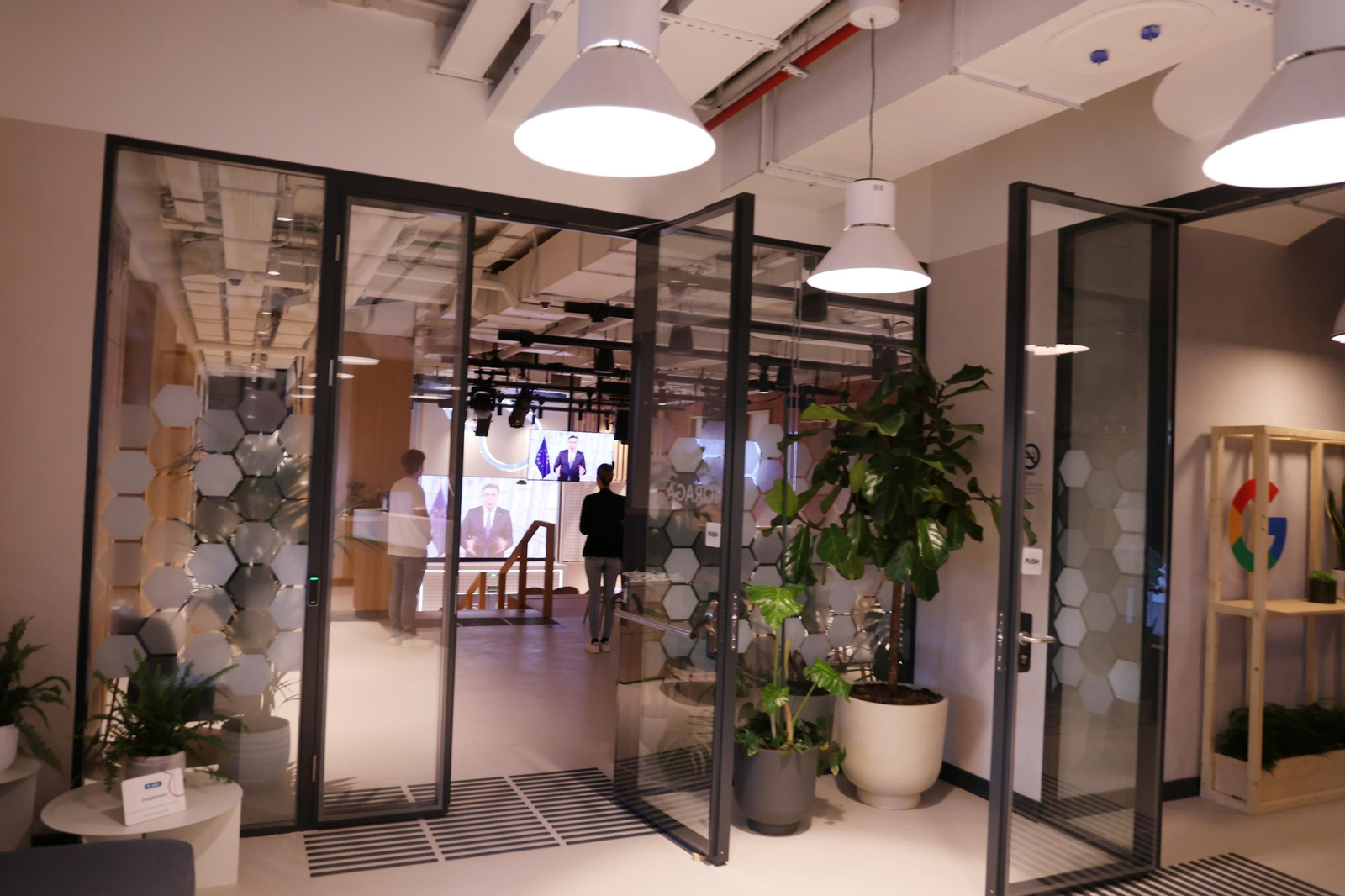 La inauguración del Centro de Ciberseguridad de Google en Málaga, en imágenes