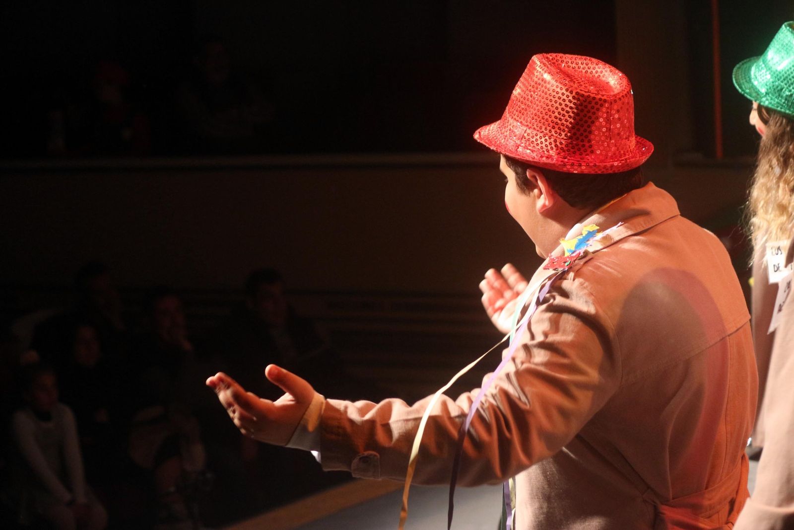 Comparsa infantil 'Los notas de prensa'