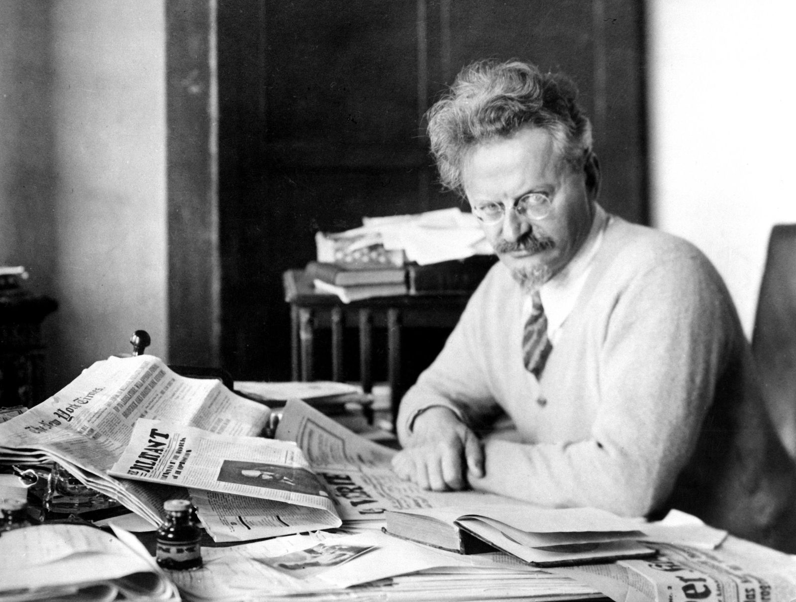 Lev Davídovich Bronstein, Leon Trotski (Bereslavka, Ucrania, 1879-Coyoacán, México, 1940).