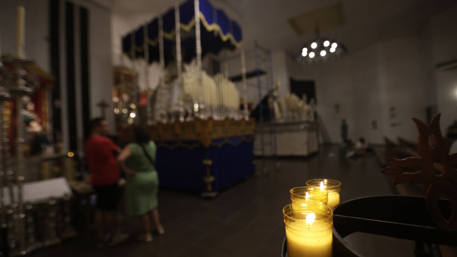 Preparativos en las iglesias de Algeciras para la Magna Mariana, en imágenes