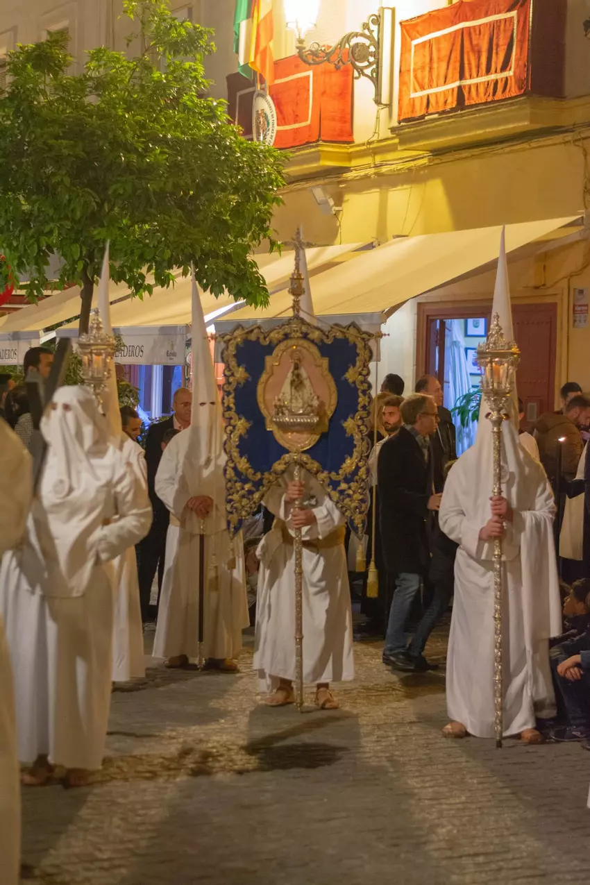 El Simpecado de las Cinco Llagas Abrirá la Procesión Magna Mariana en Jerez el Próximo 19 de Octubre