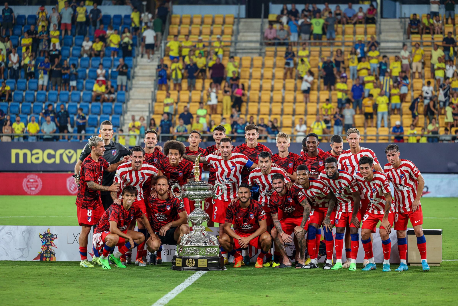 Las imágenes del Cádiz-Atlético de Madrid del Trofeo Carranza
