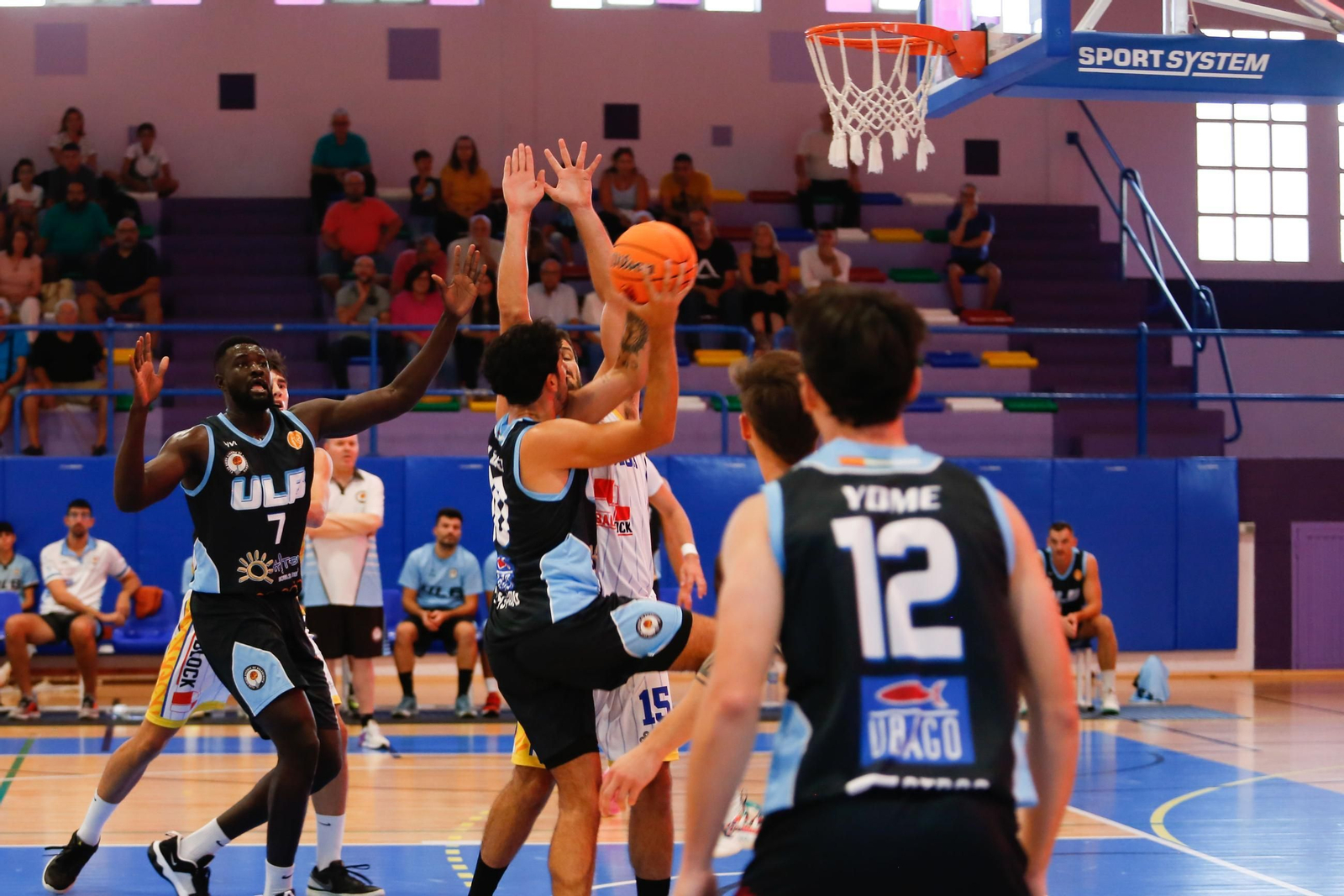 Las fotos del ULB-Gymnástica Portuense de la Copa Diputación de baloncesto