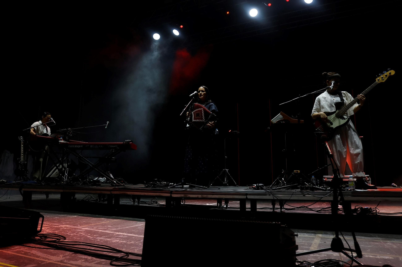 Las imágenes de los conciertos de Valeria Castro y Julieta Venegas en el Festival de la Guitarra de Córdoba