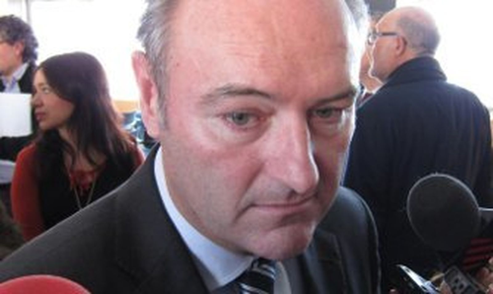 Fabra, dispuesto a abrir una nueva televisión valenciana "si es sostenible"