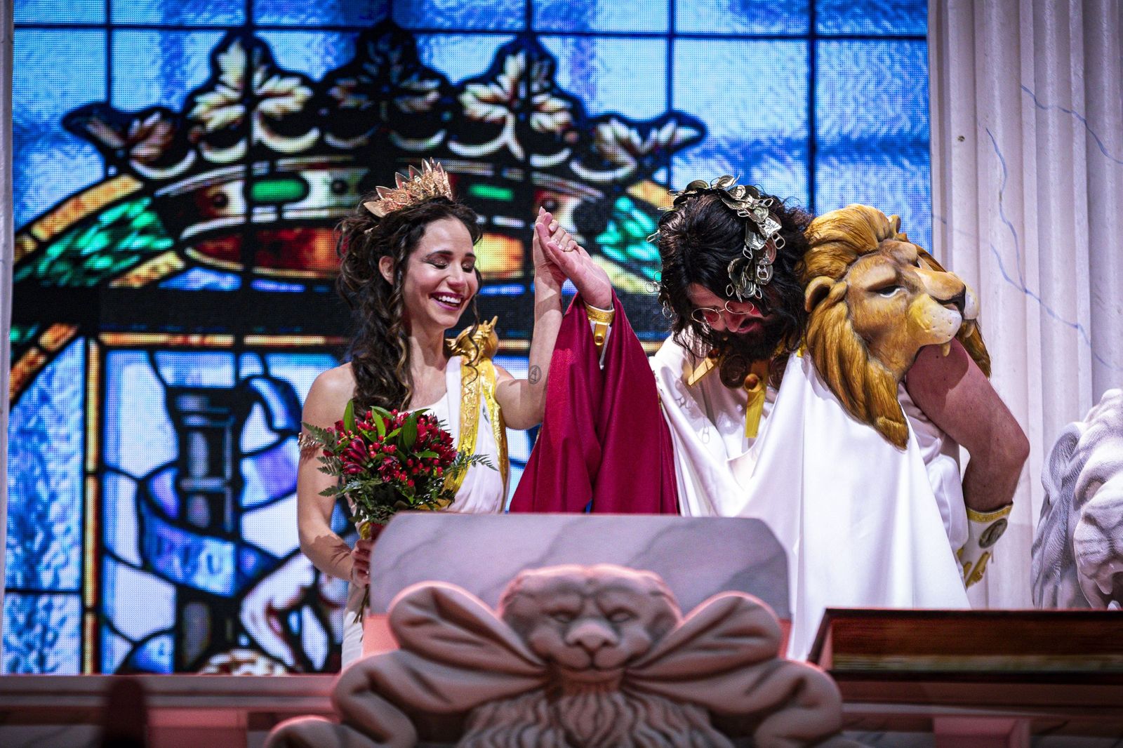 Las imágenes del pregón y la boda de Manu Sánchez en el Carnaval de Cádiz 2026