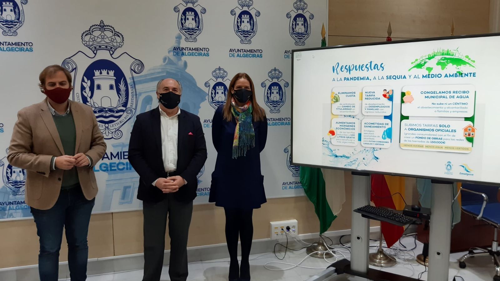 Vázquez Hueso, Landaluce y Solanes presentan las medidas de Emalgesa.