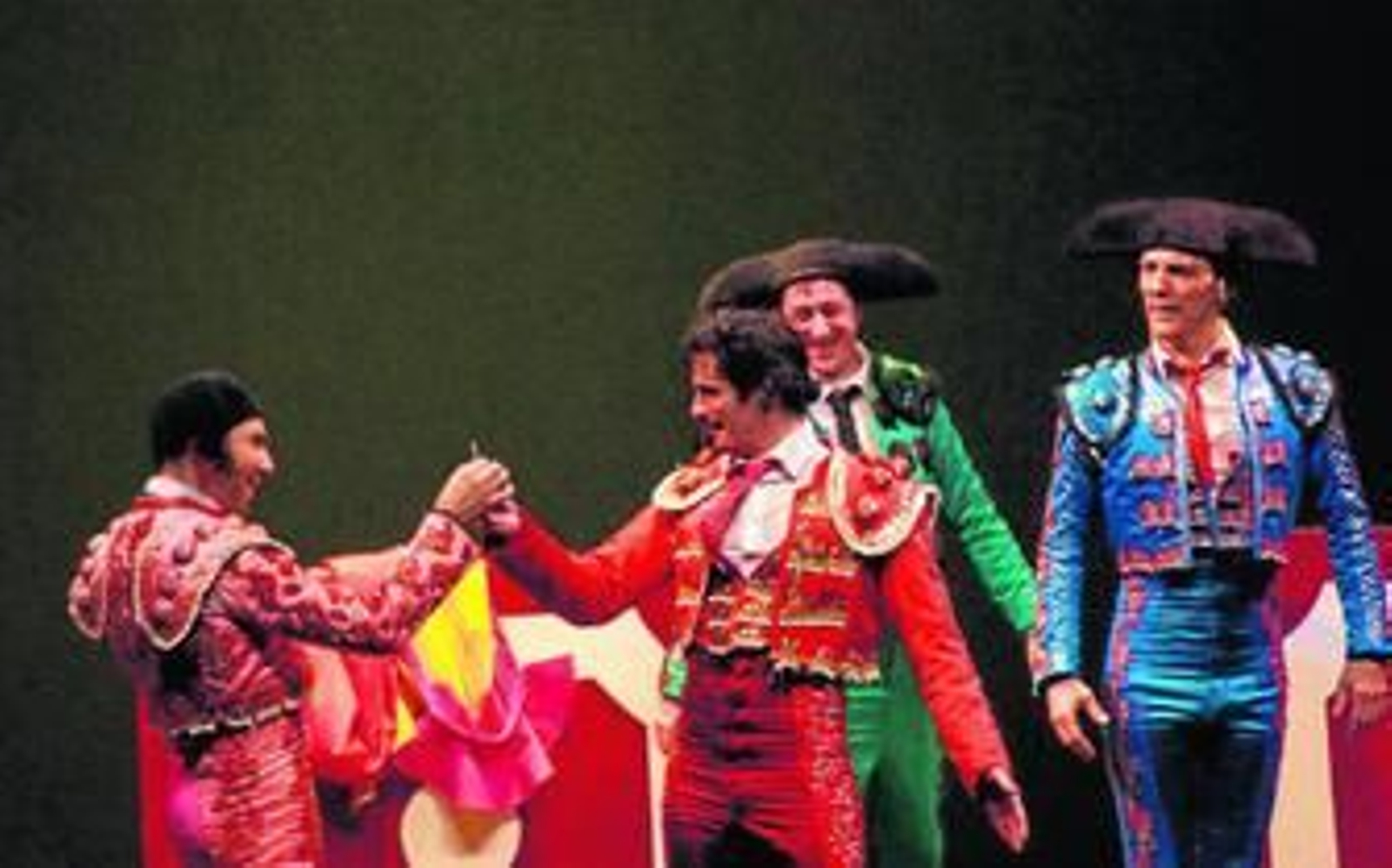 Cuatro formas de lucir un traje de luces