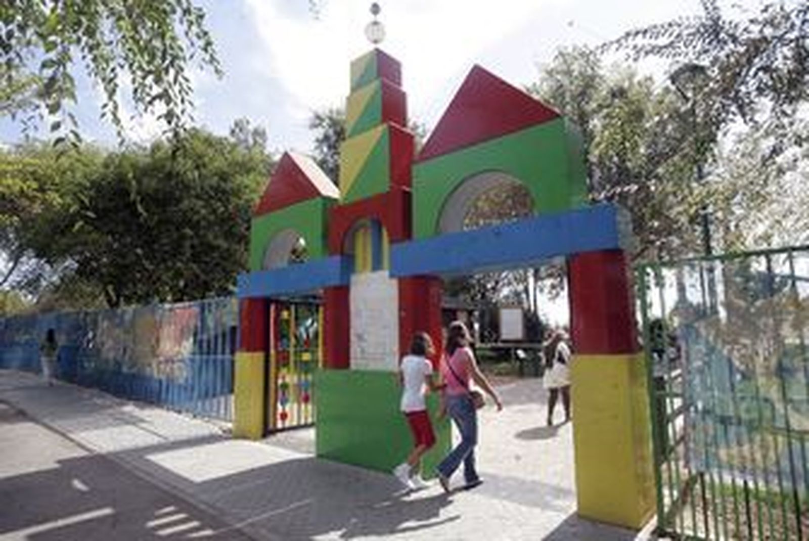 Entrada a la Ciudad de los Niños.