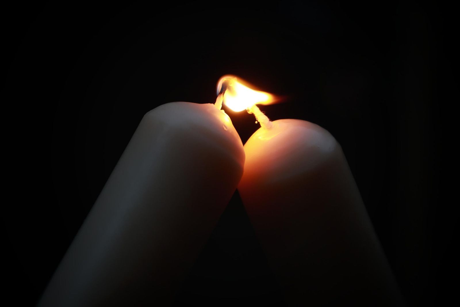 El vía crucis inaugura la cuaresma, en imágenes