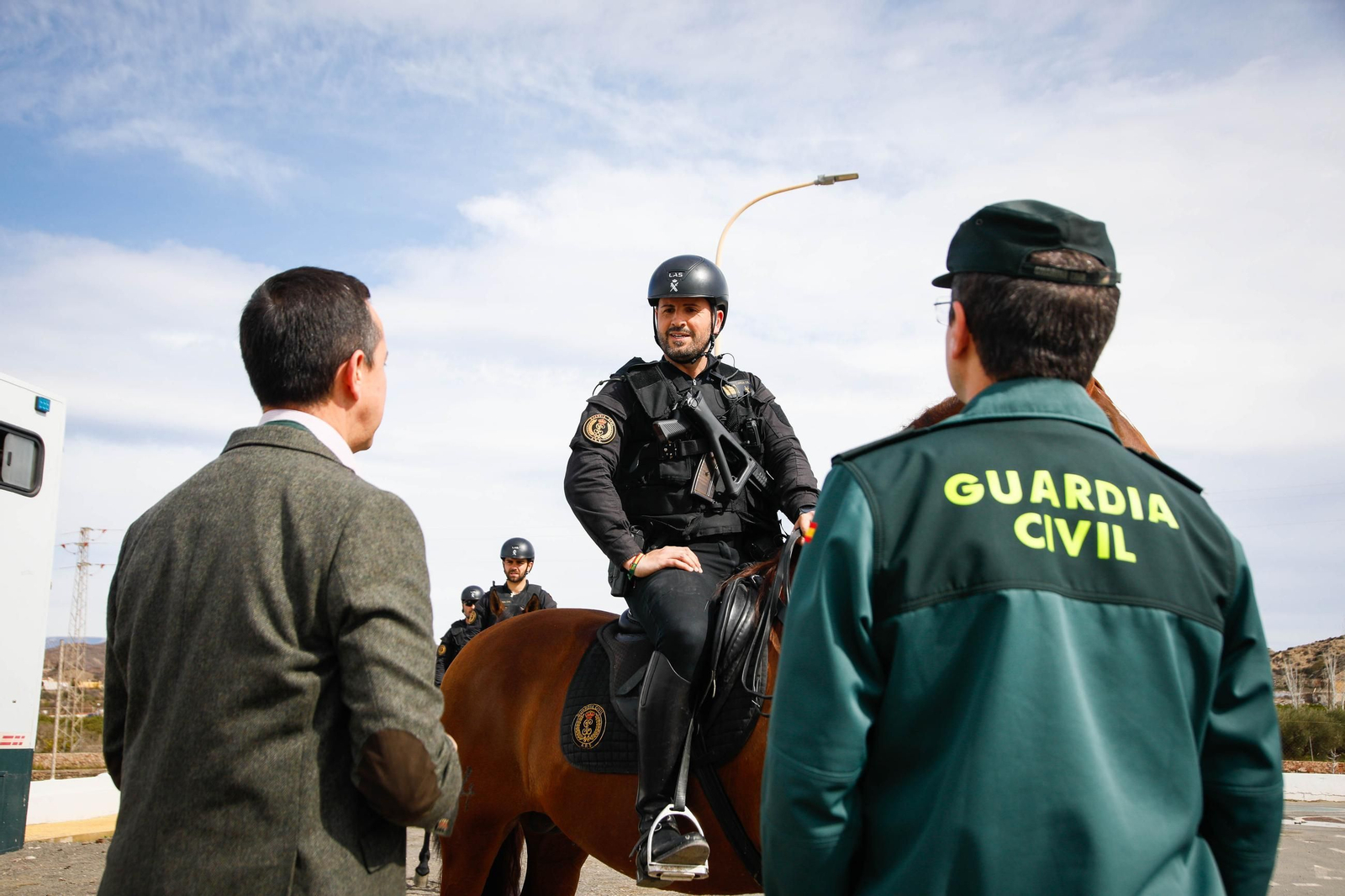 Imágenes del Escuadrón de Caballería de la Guardia Civil en Gádor.