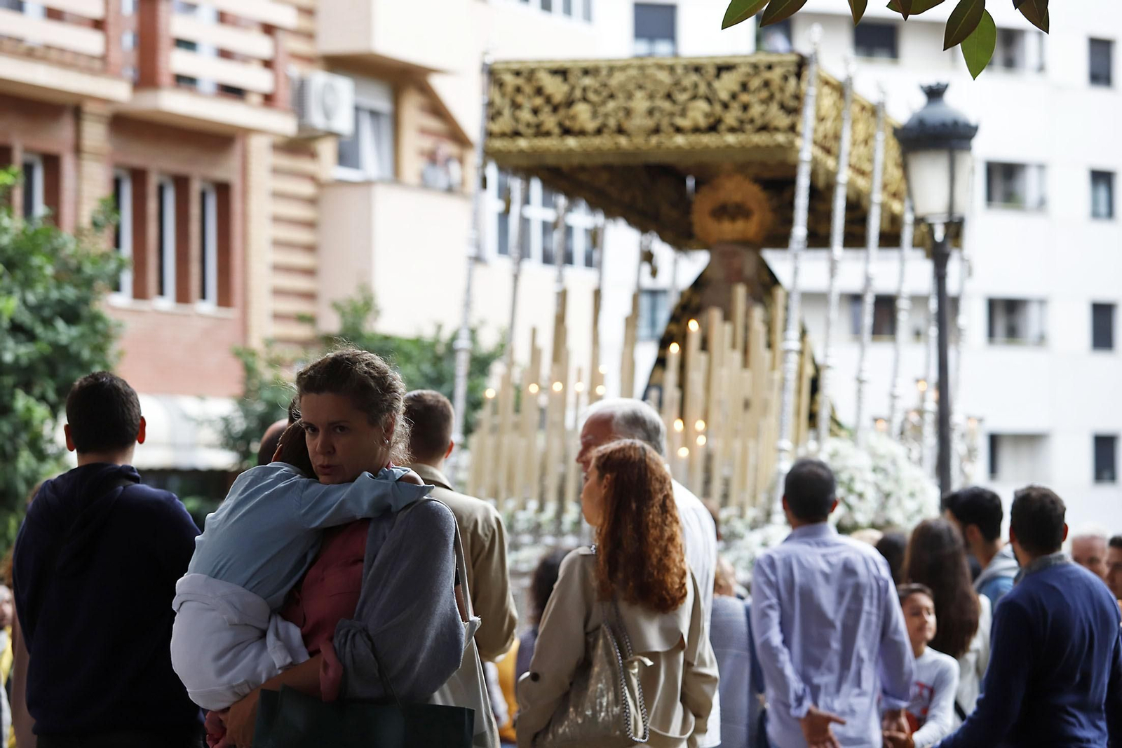 Imágenes de la salida extraordinaria de la Virgen del Rocío y Esperanza