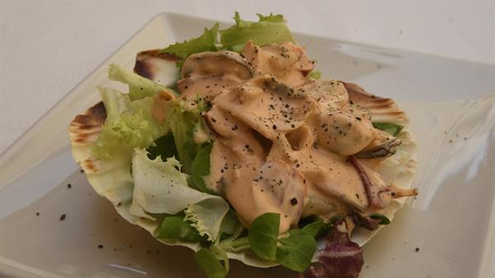 Una de las tapas elaboradas y premiadas de la Bodega Las Botas en Almería, tierra de tapas y presume de ser “cuna” de las mismas.