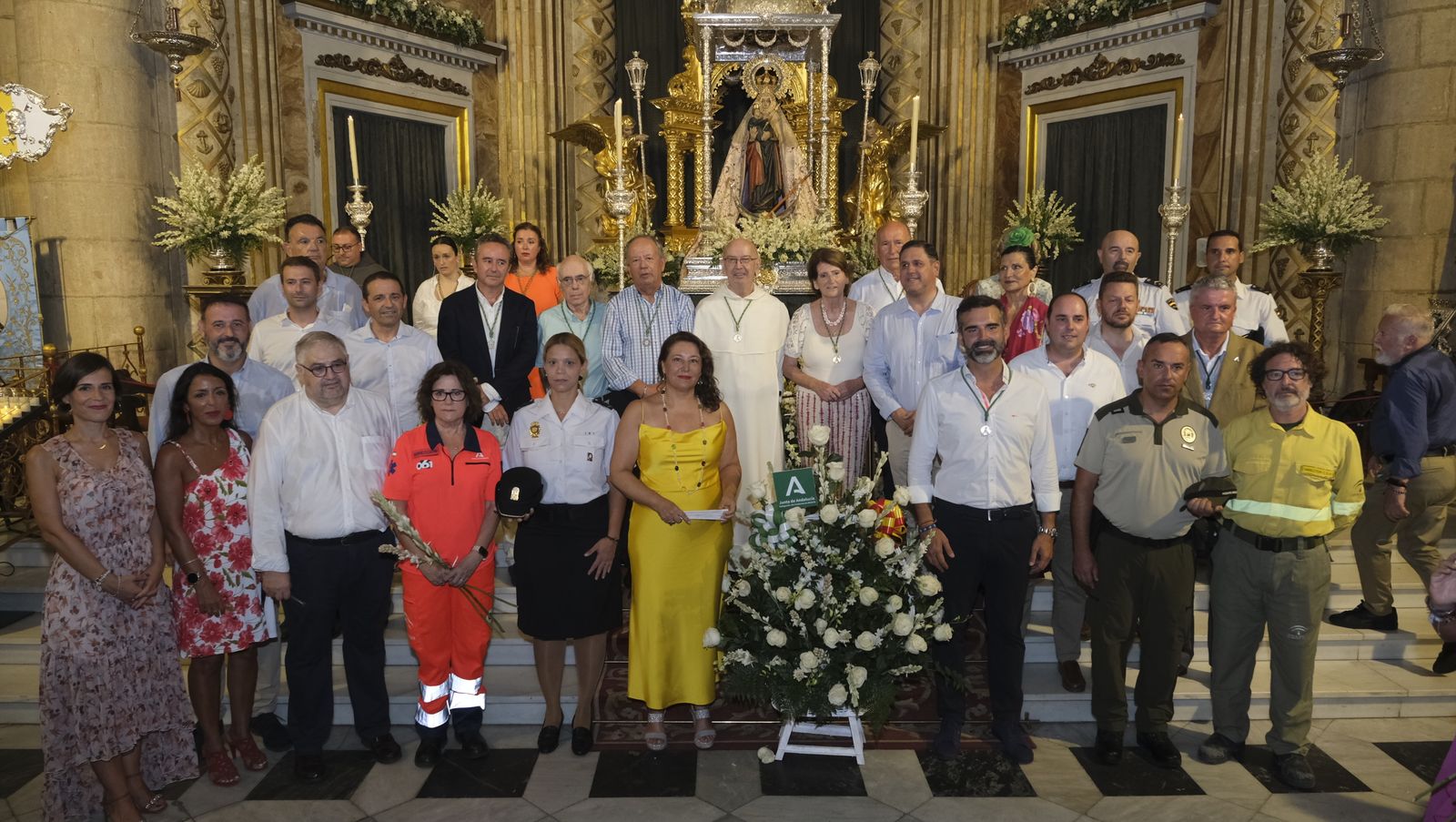 La ofrenda a la Virgen del Mar en imágenes