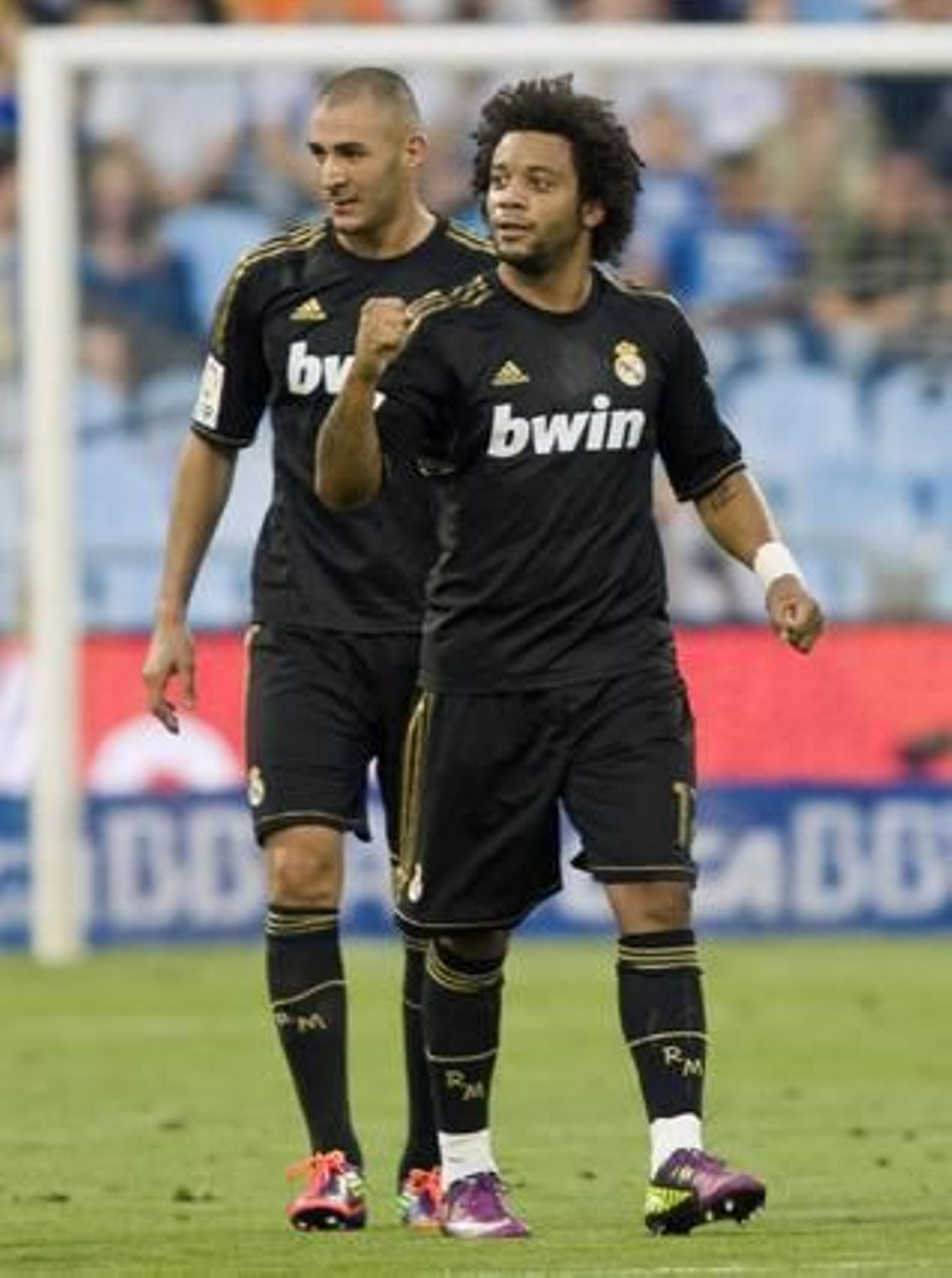 Los de Mourinho se estrenan con una cómoda y abultada victoria.

Foto: EFE