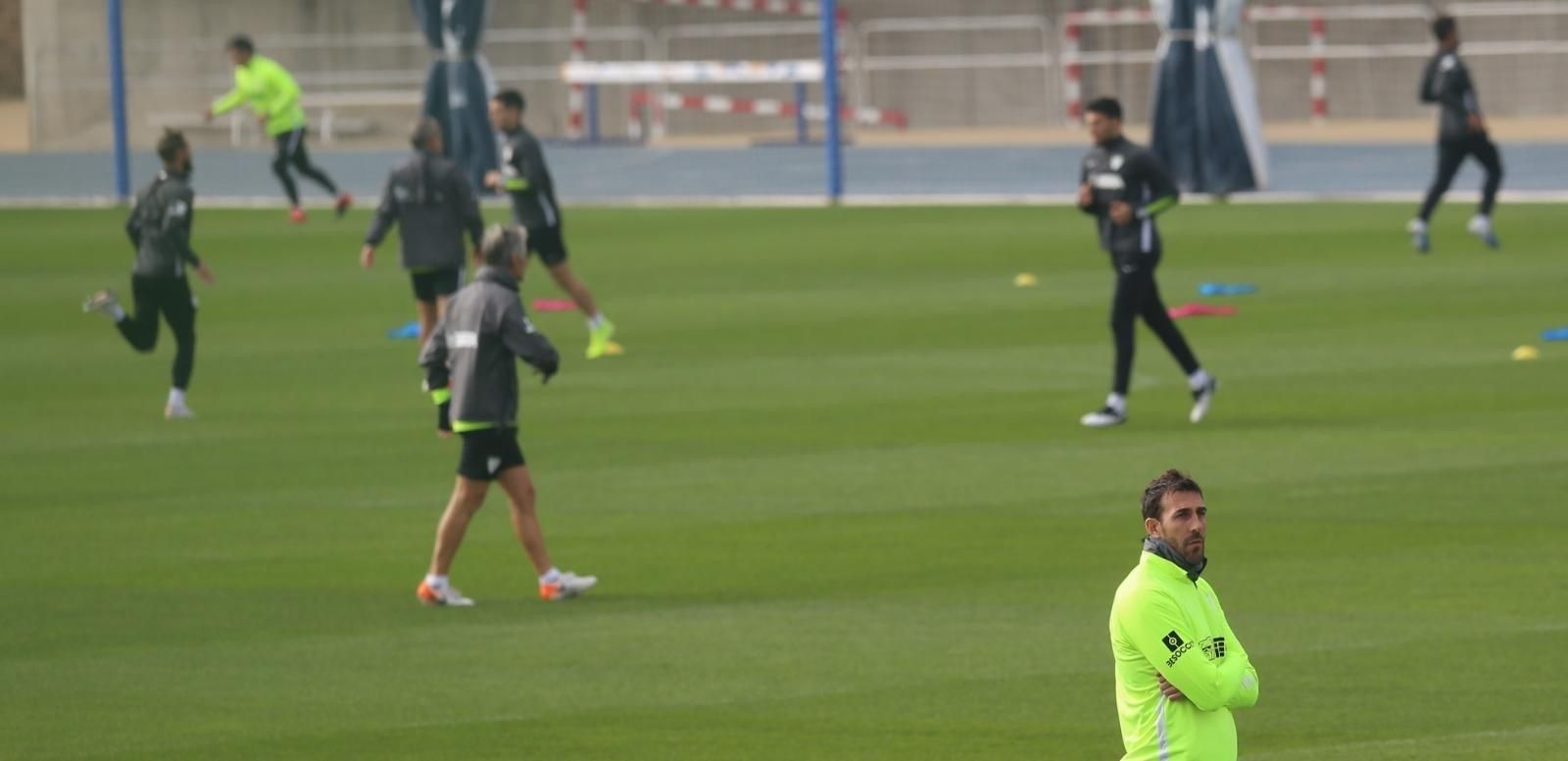 El Málaga se entrena sin Víctor