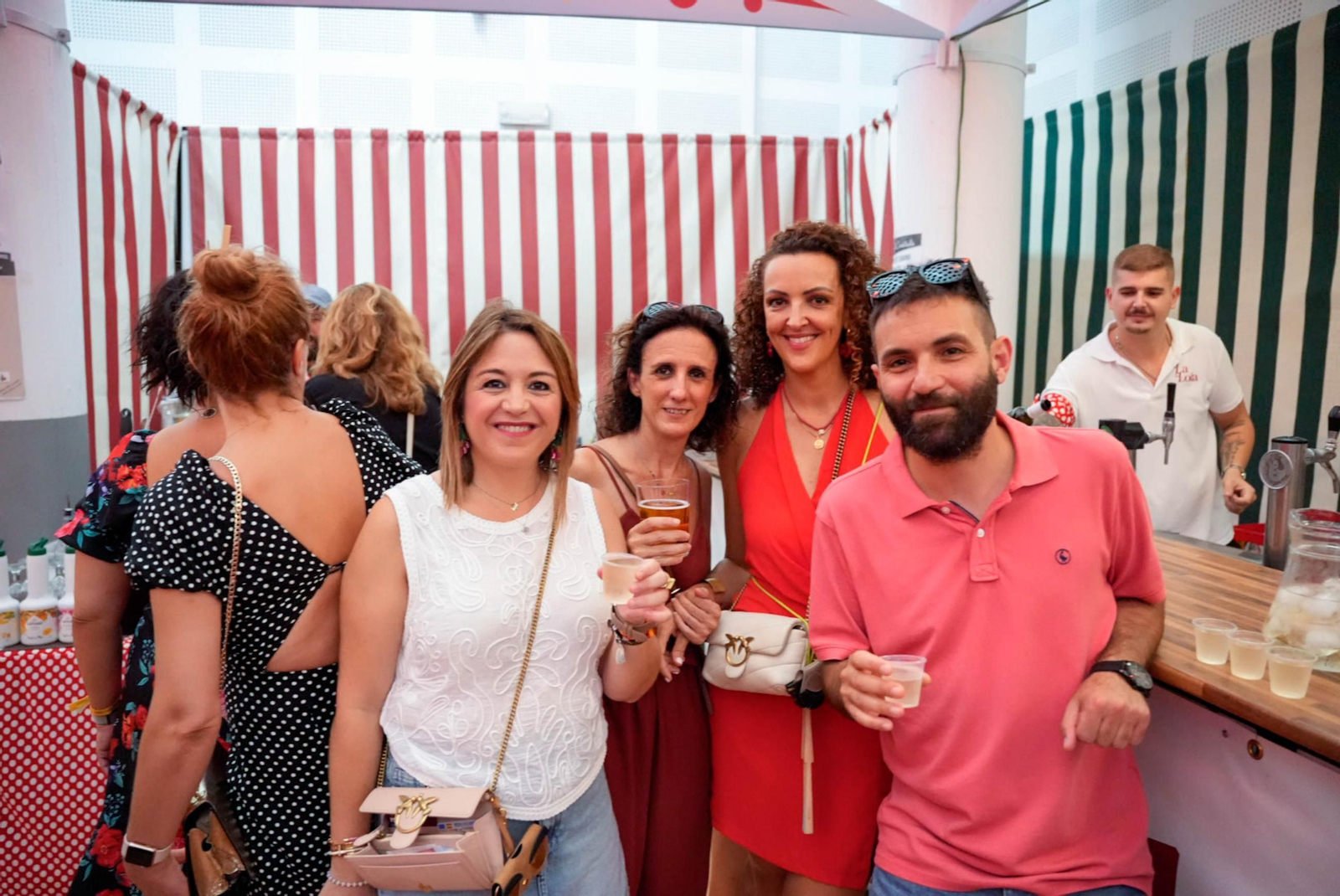 Los almerienses disfrutan del martes en la Feria del Mediodía