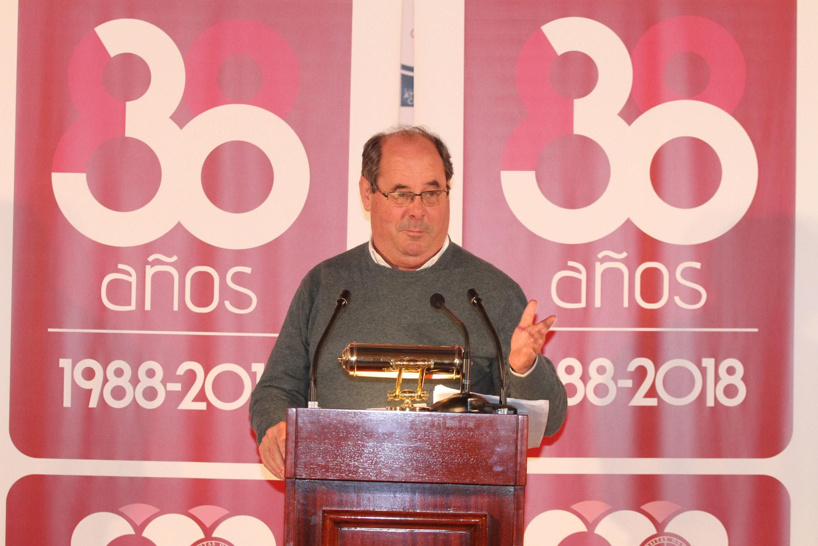 Imágenes de la entrega de premios de la asociación de antiguos alumnos 3 de Marzo en La Merced