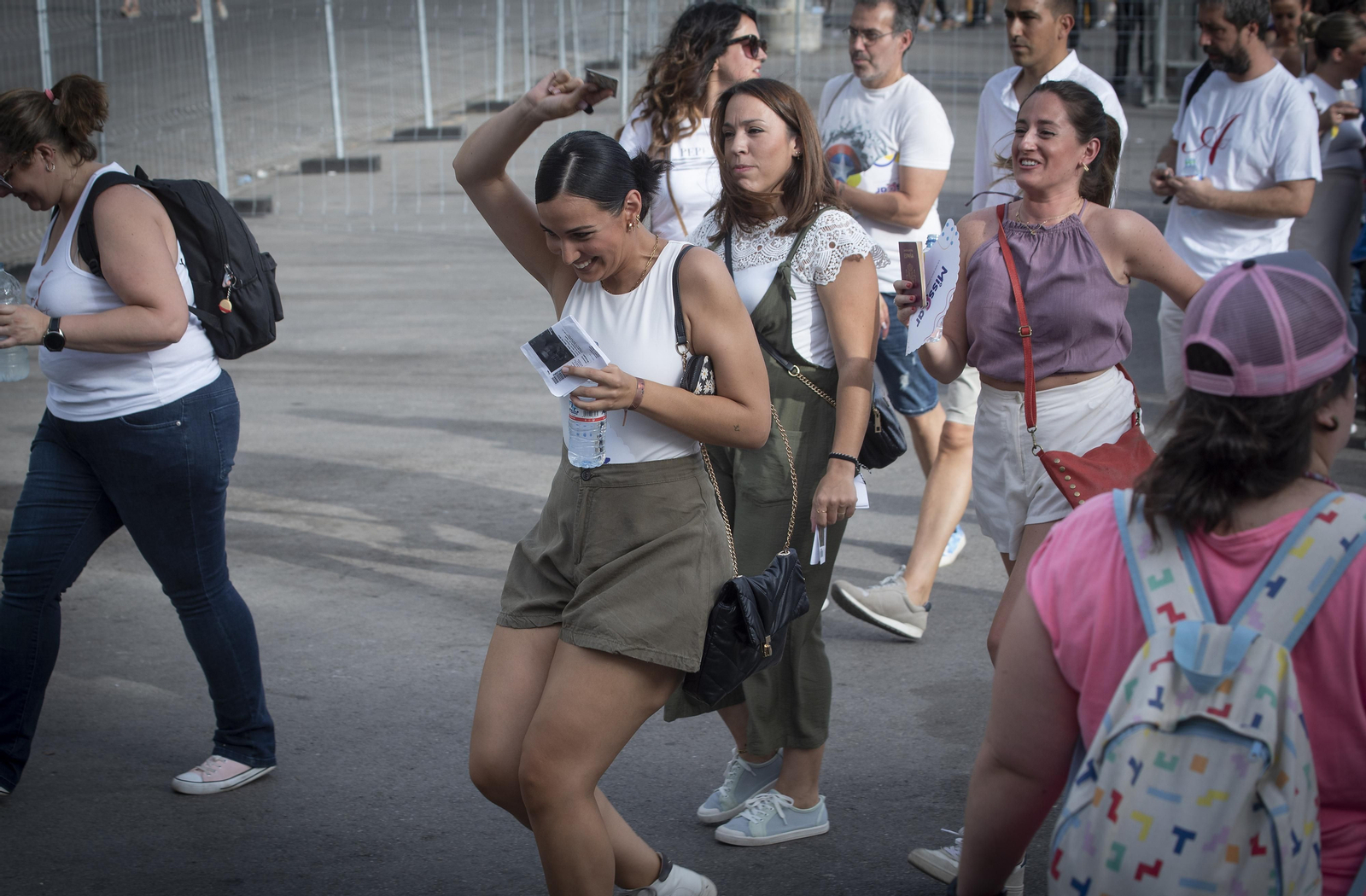 Las imágenes del ambiente en la entrada del concierto de Alejandro Sanz Las imágenes del ambiente en la entrada del concierto de Alejandro Sanz