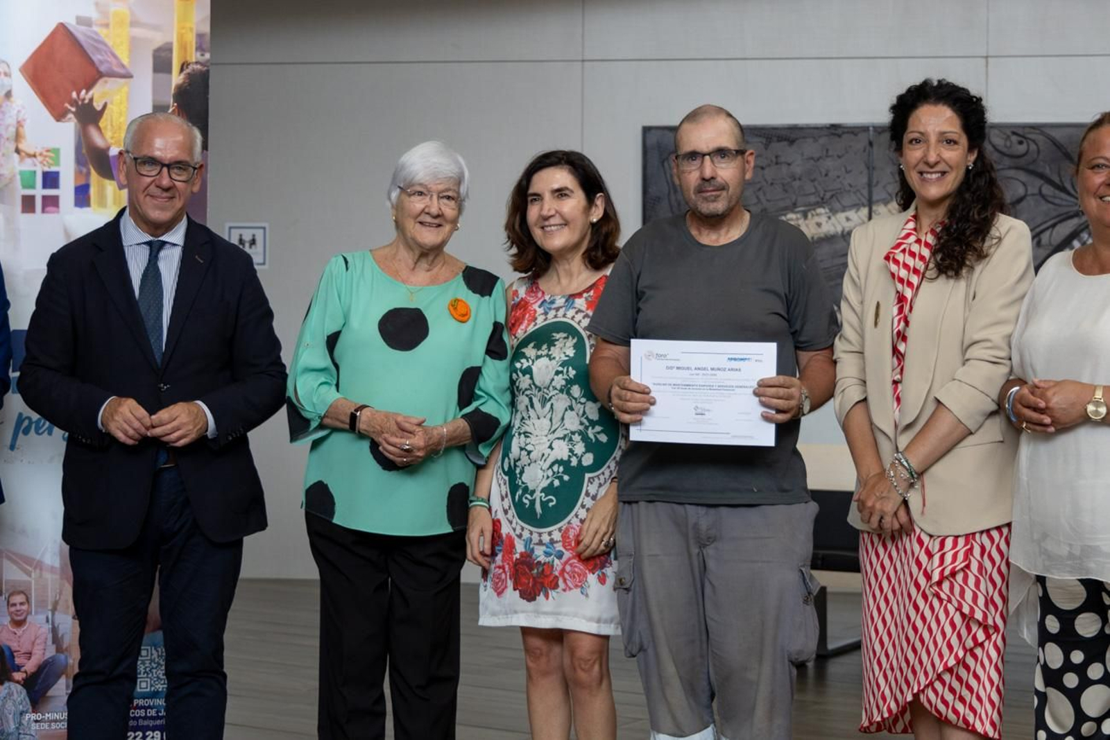 Visita de la consejera a las instalaciones de Aprompsi